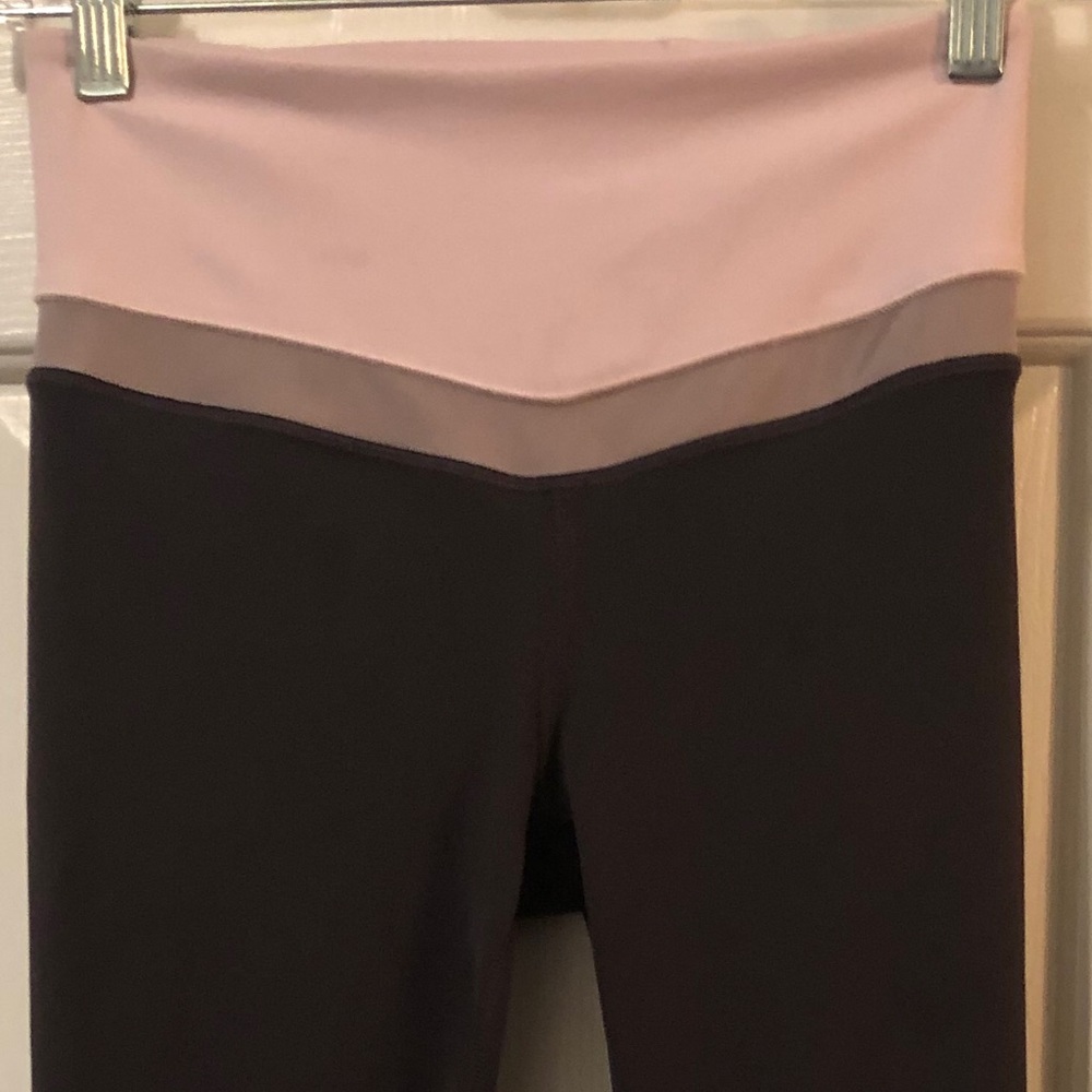 Athleta High Rise Elation Tight w/Mesh Detailing
